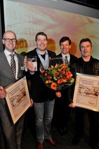 Vlnr: Patrick Nelissen, Daniël Bos, prof. Hans Borgman en Jos de Blok. Vlnr: Patrick Nelissen, Daniël Bos, prof. Hans Borgman en Jos de Blok.